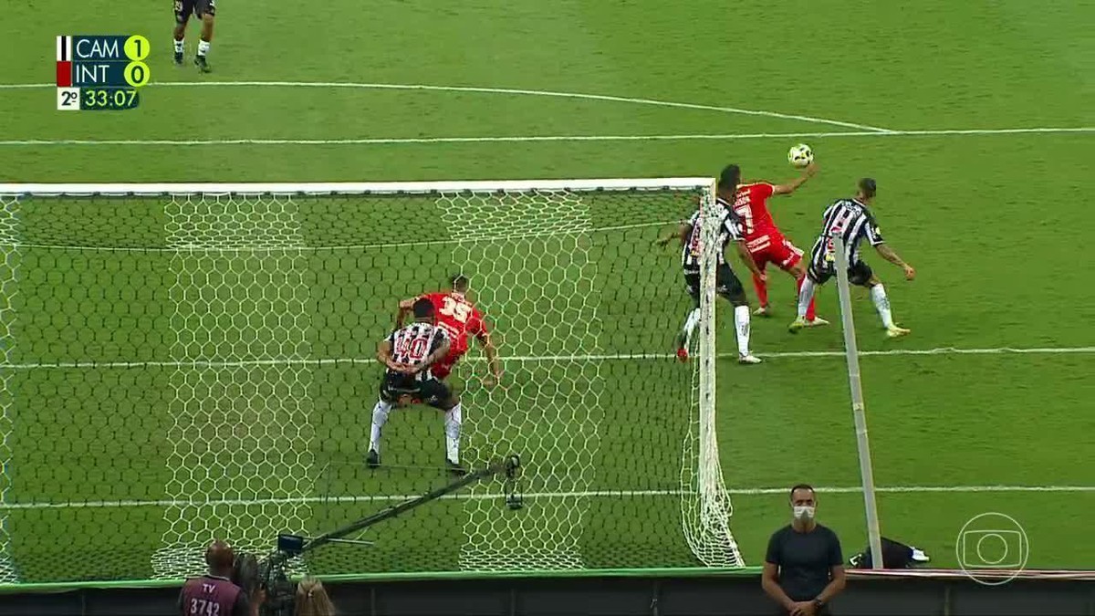 Análise: na frieza de Hulk, Atlético-MG exibe força do elenco e sai na frente de principais rivais no Brasileiro - Globo.com