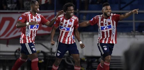 Borja marca, e Junior Barranquilla vence o Fluminense na Sul-Americana - UOL Esporte