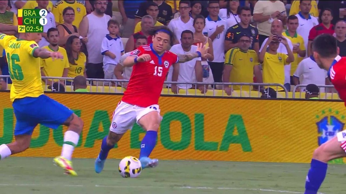Com Paulo Sousa no Maracanã, torcida do Flamengo vaia Isla e pede Vidal durante Brasil x Chile - Globo.com