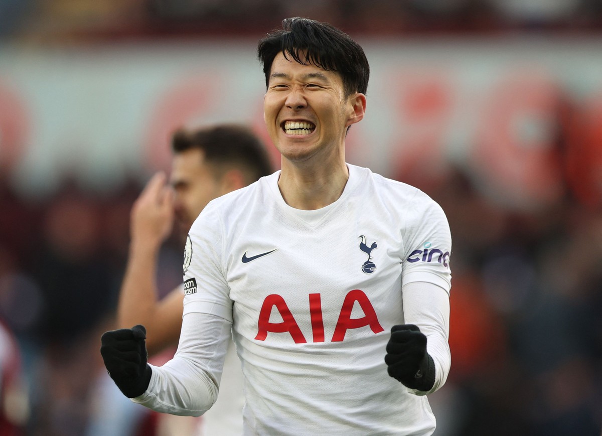 Com três de Son, Tottenham goleia Aston Villa e se consolida no G-4 - Globo.com