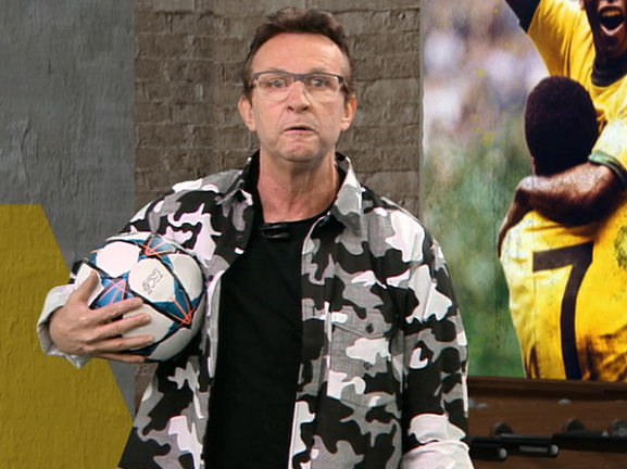 Craque Neto se indigna com Cristiano Ronaldo após tapa em celular de garoto - Band Jornalismo