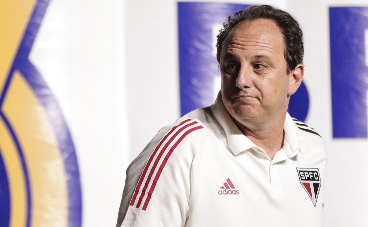 “Duas possibilidades”; Coritiba manifesta interesse em defensor ‘esquecido’ por Ceni no SPFC e staff se pos... - Bolavip Brasil