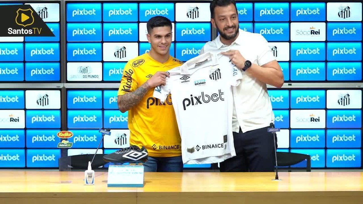 Fabián Bustos usa tempo livre no Santos para fazer testes e mudanças no time; veja opções - Globo.com