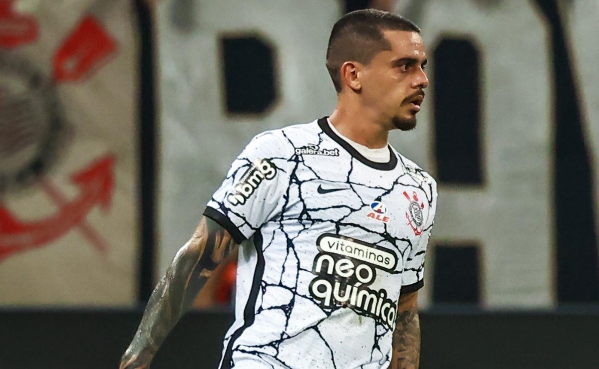 Fagner sofre lesão em clássico e tempo de recuperação para retorno aos gramados surpreende; atleta vira dúv... - Bolavip Brasil