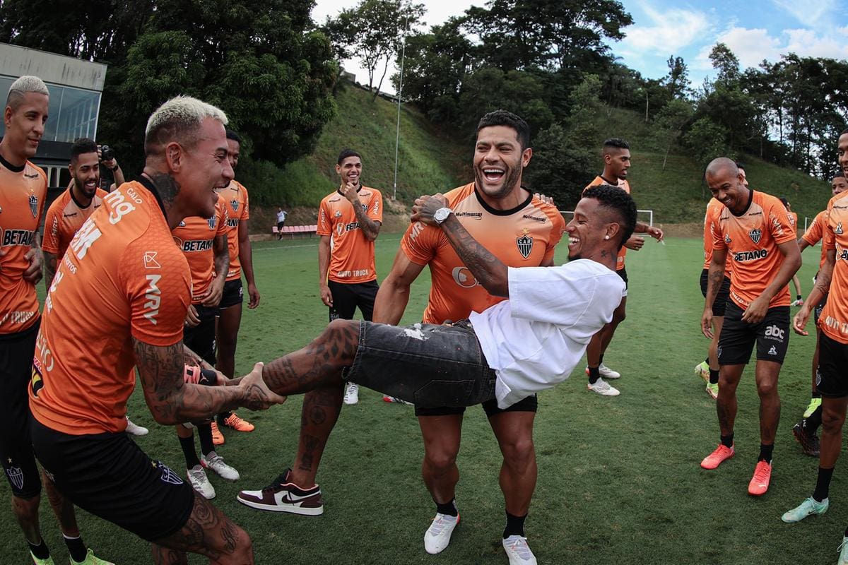 Galo fecha preparação para Libertadores com despedida de Tchê Tchê - O Tempo