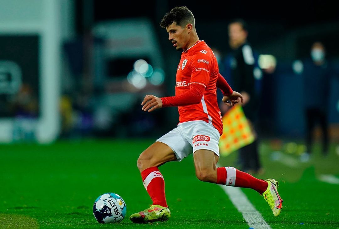 Gerente do Corinthians confirma a contratação do lateral direito Rafael Ramos - Gazeta Esportiva