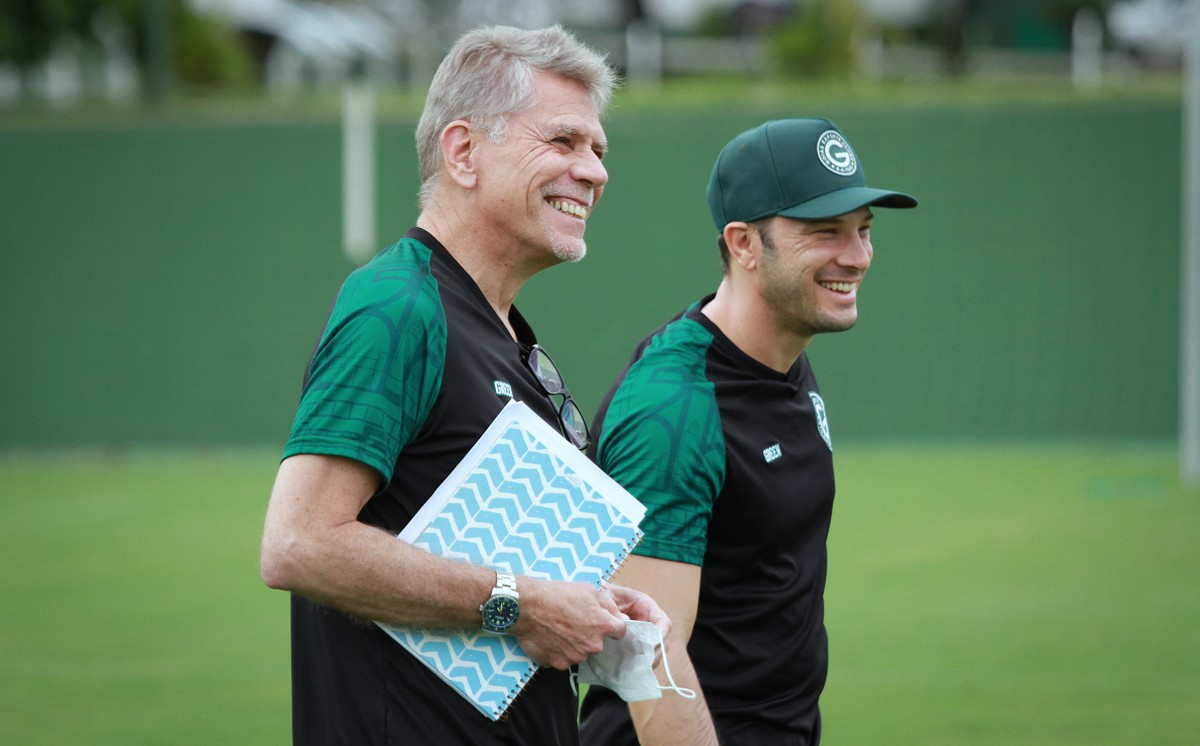 Goiás anuncia as saídas de Paulo Autuori e do técnico Bruno Pivetti - Globo.com