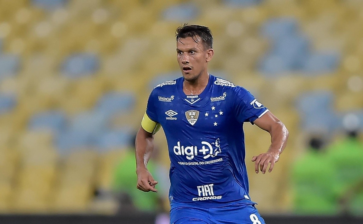 Henrique notifica Cruzeiro por dívida de R$ 10 milhões e empresário reclama de descaso: “Não se trata um se... - Bolavip Brasil