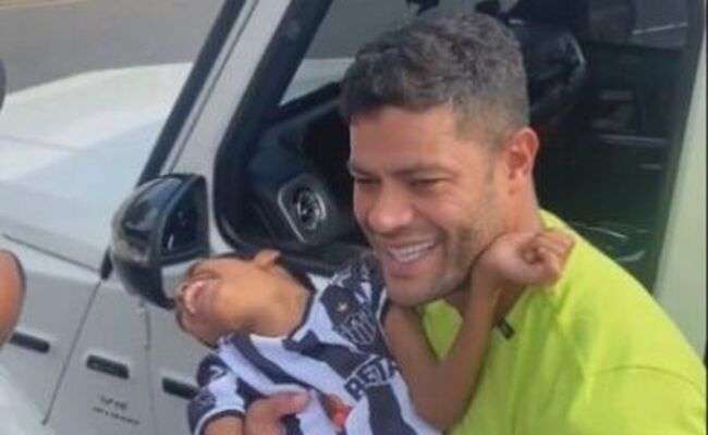 Hulk realiza sonho de torcedor e o convida para assistir jogo do Atlético - Superesportes