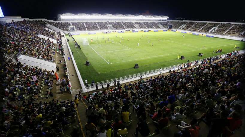 Inauguração da Arena Romeirão tem bom público e vitória da Seleção do Cariri - Diário do Nordeste