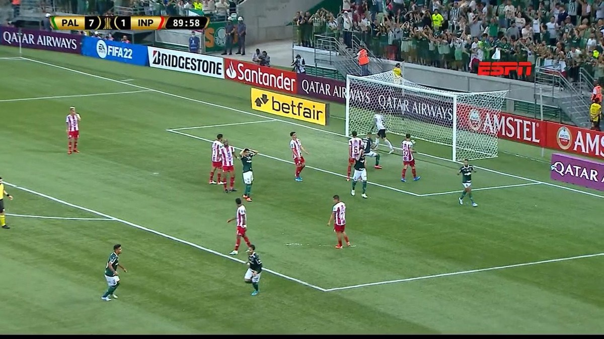 Prêmio Puskas? Perfil da Fifa exalta gol de Raphael Veiga em goleada do Palmeiras na Libertadores - Globo.com