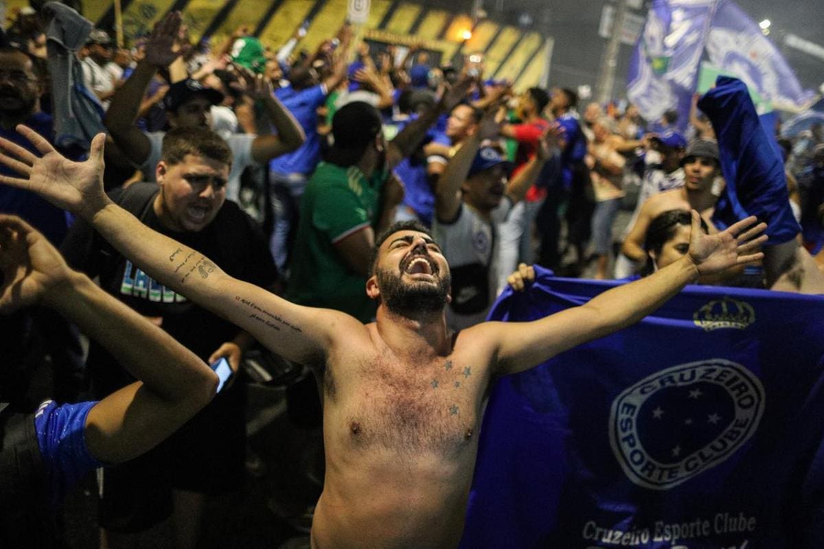 Ronaldo e SAF: veja imagens da festa da torcida do Cruzeiro no Barro Preto - O Tempo