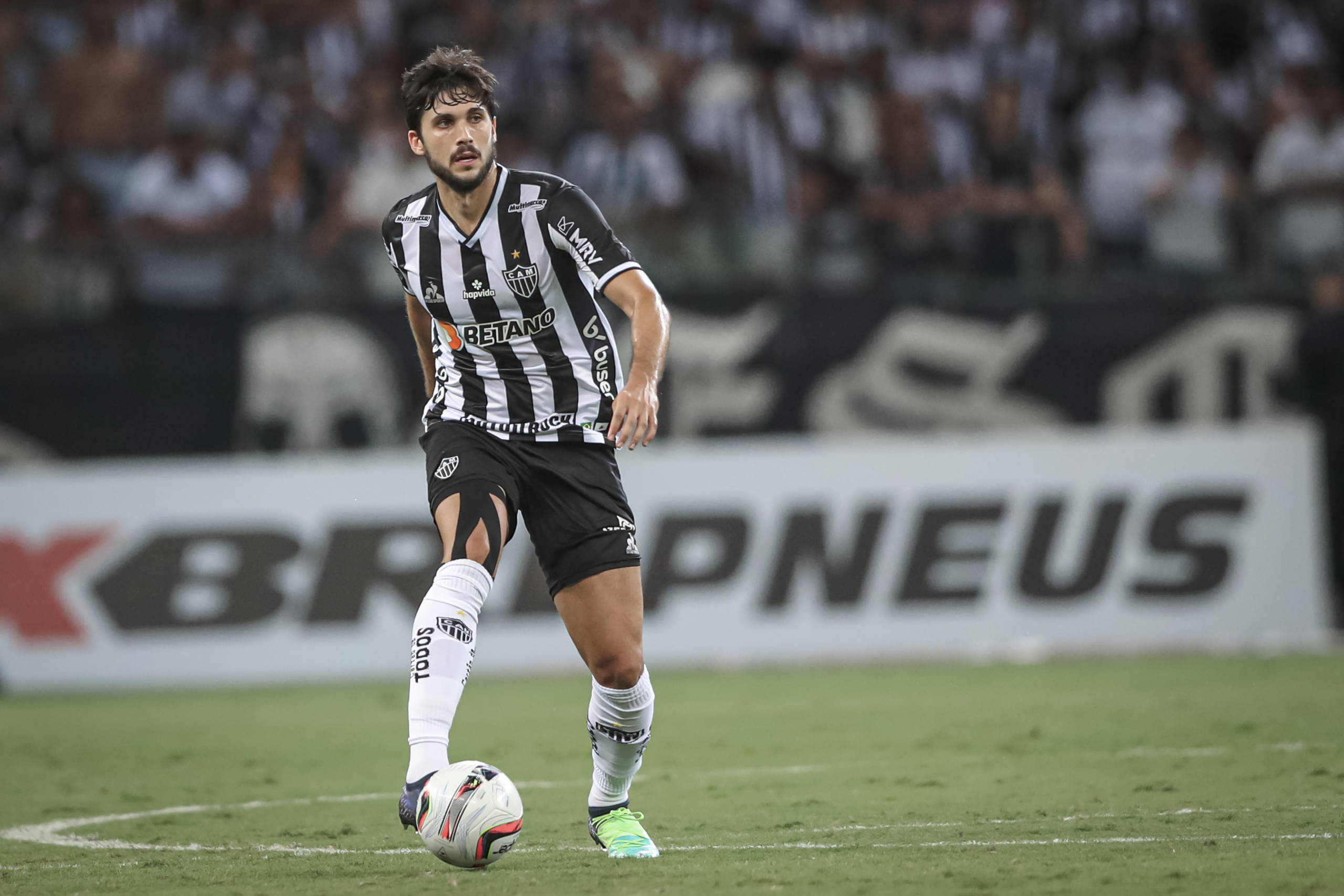 São Paulo se interessa por zagueiro do Galo e pode fazer proposta - Gazeta Esportiva