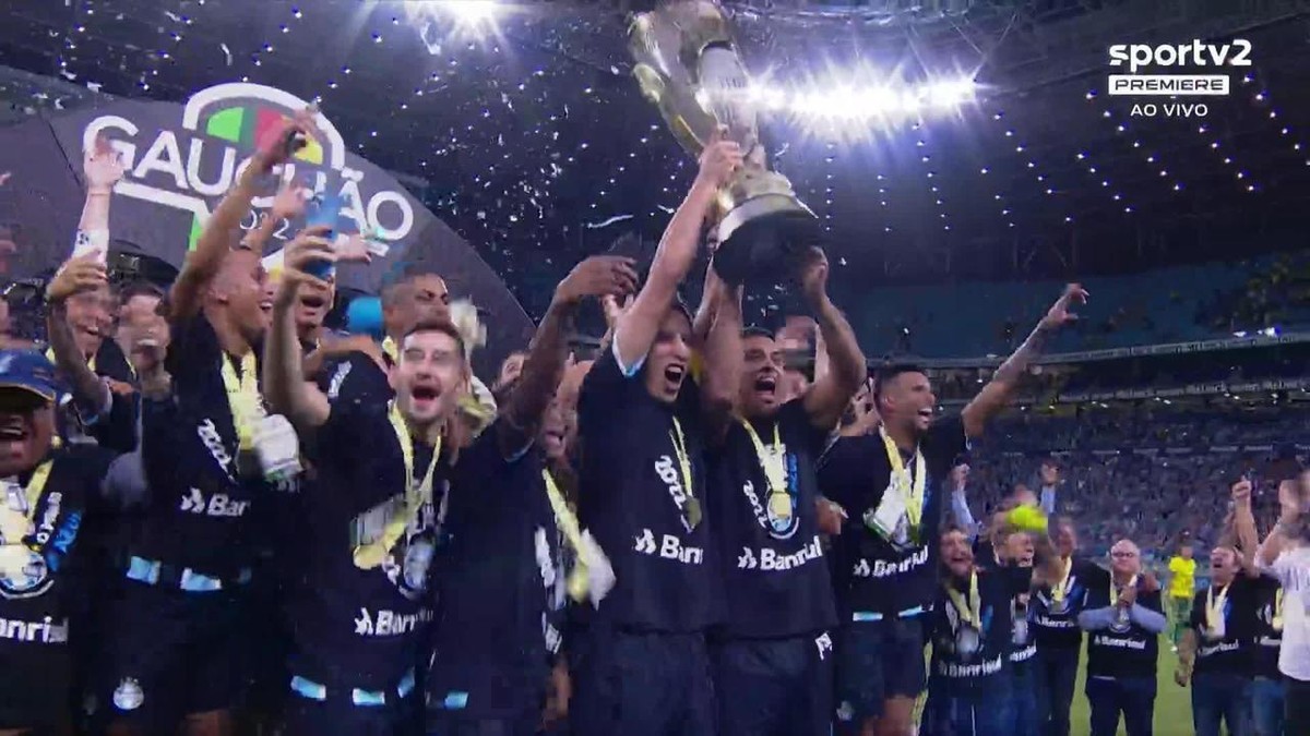 Vice de futebol do Grêmio confirma as chegadas de Elkeson e Gabriel Teixeira e saídas do elenco - Globo.com